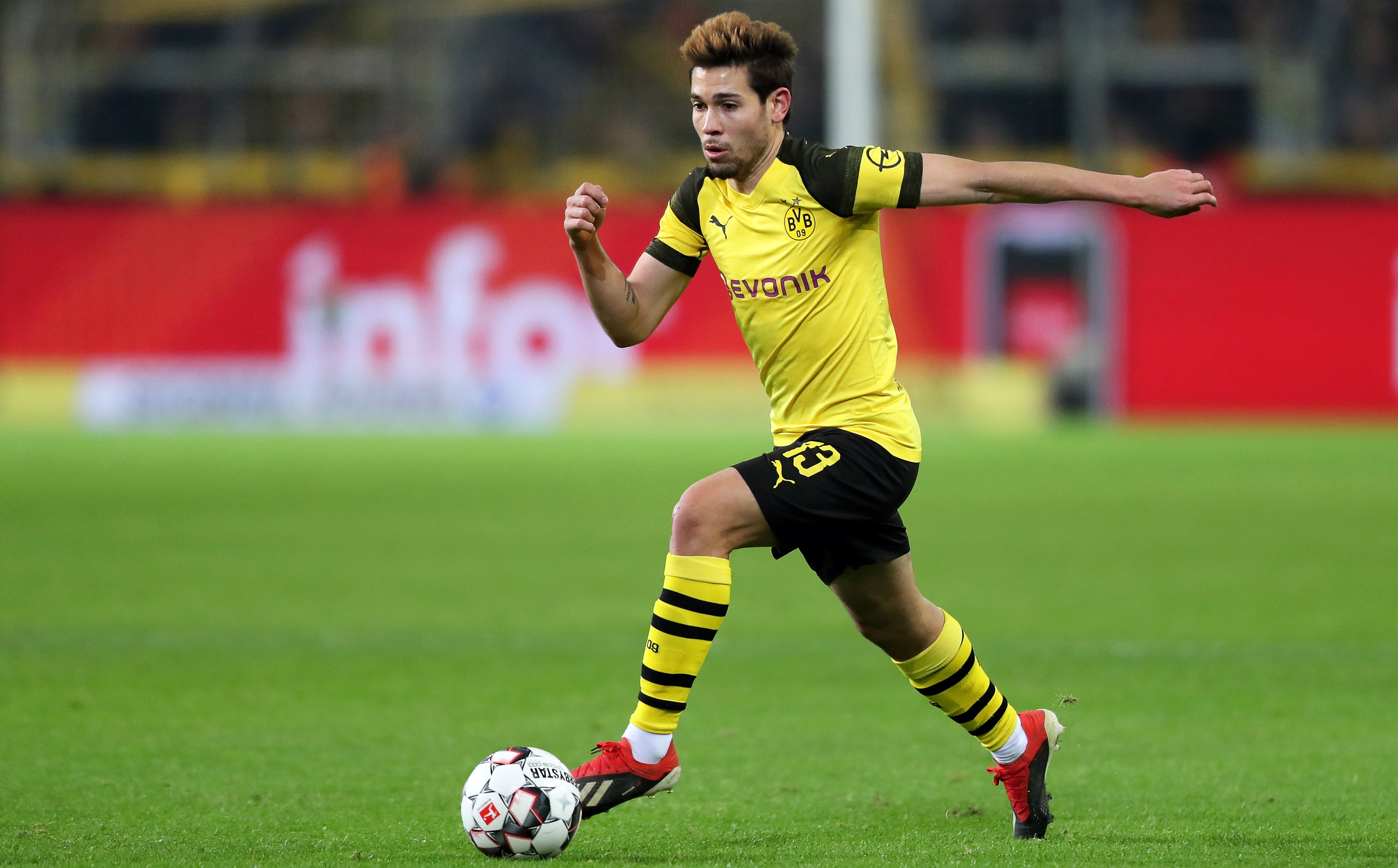 发挥决定性 发挥决定性