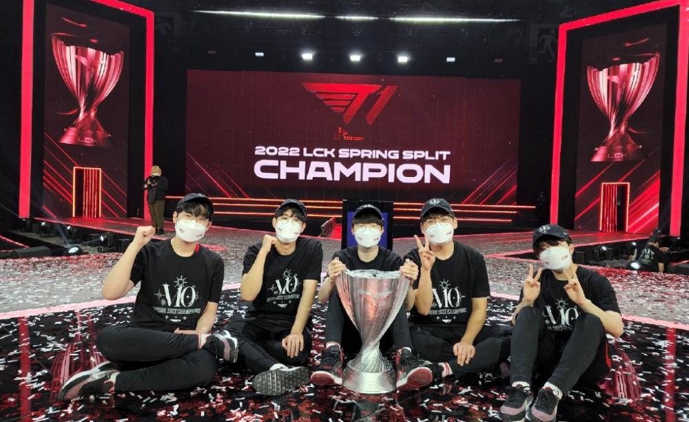 巴萨以其控 巴萨以其控