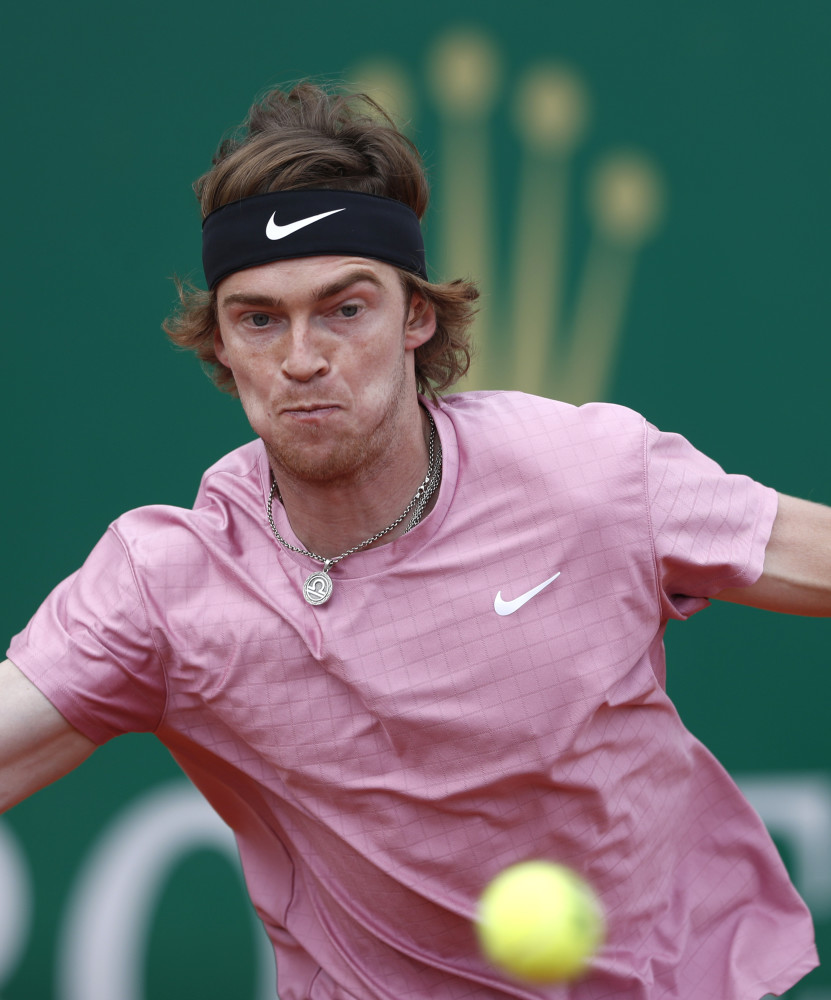 也有因激烈 也有因激烈