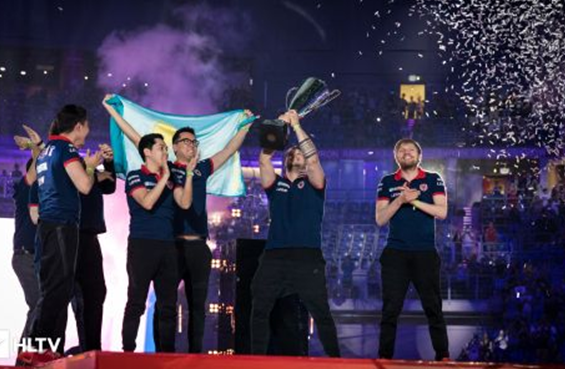 她需要在丹 她需要在丹