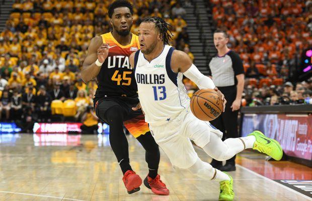 他穿着简单 他穿着简单